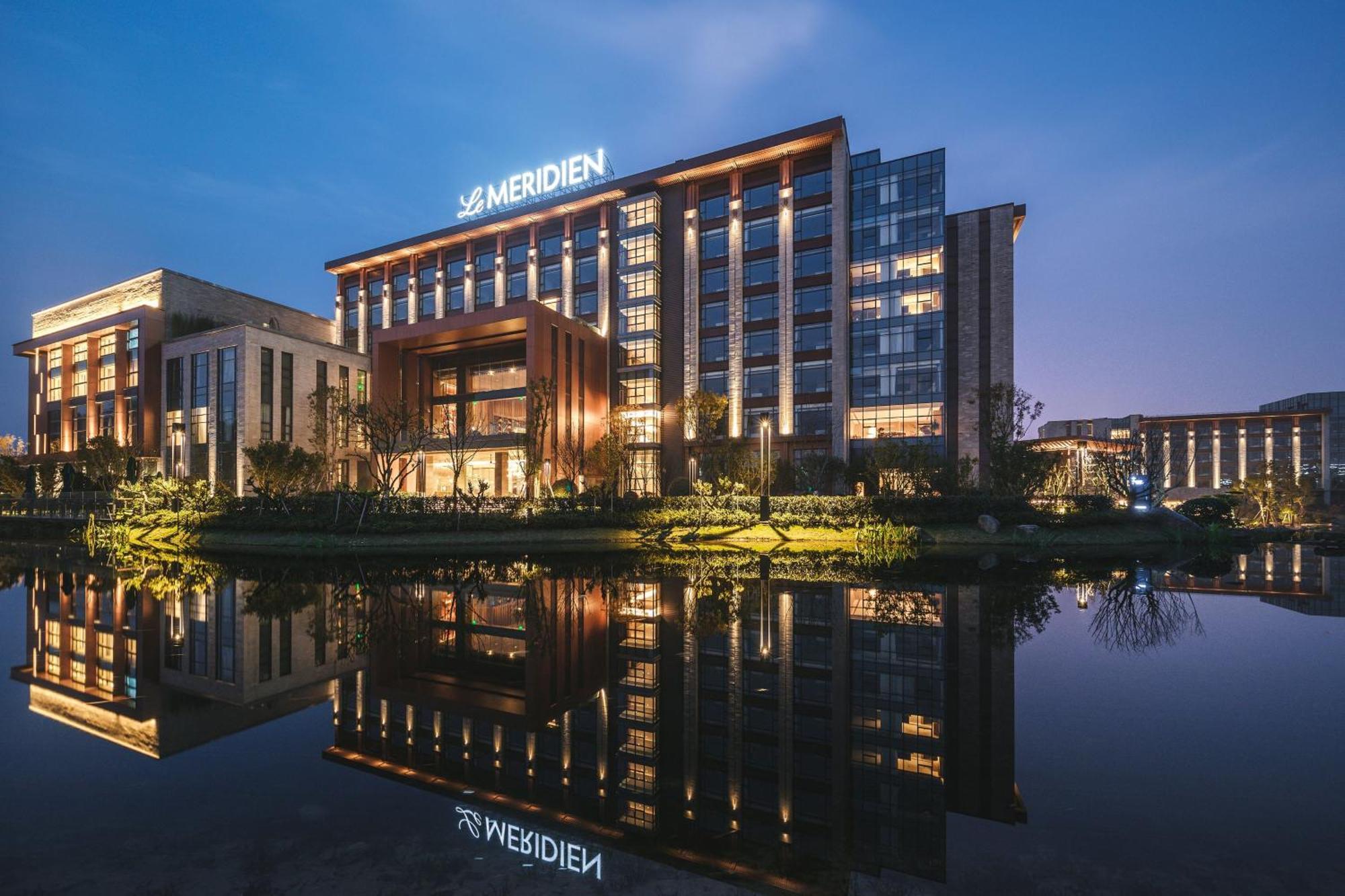 Le Meridien Emei Mountain Resort Ъмейшан Екстериор снимка