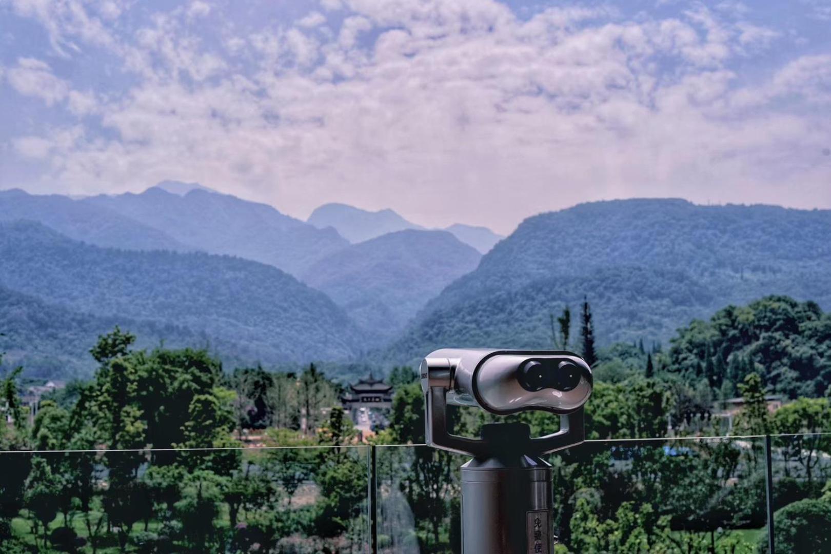 Le Meridien Emei Mountain Resort Ъмейшан Екстериор снимка